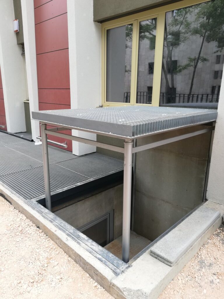 custom-lifting-table-029