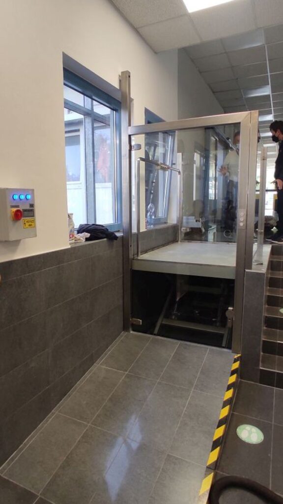 hydraulic-lift-table-030