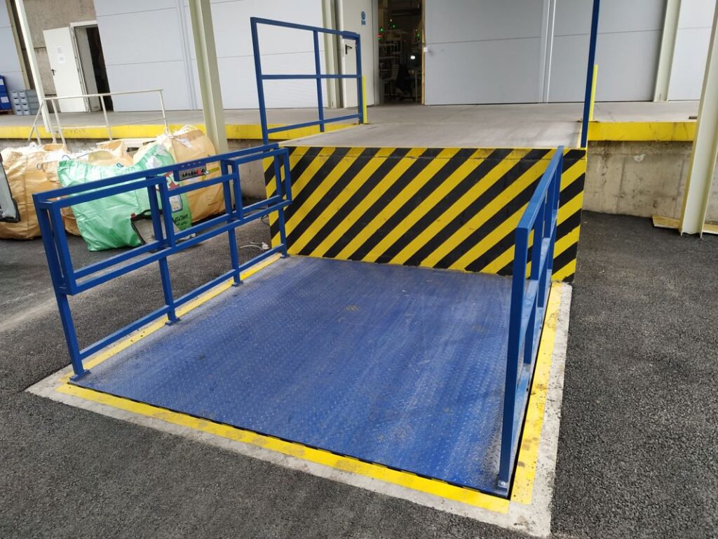 hydraulic-lift-table-032