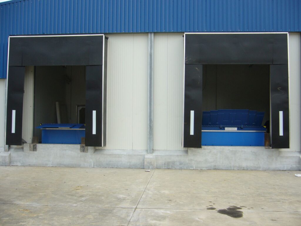 hydraulic-lifting-table-with-hydraulic-lips-036